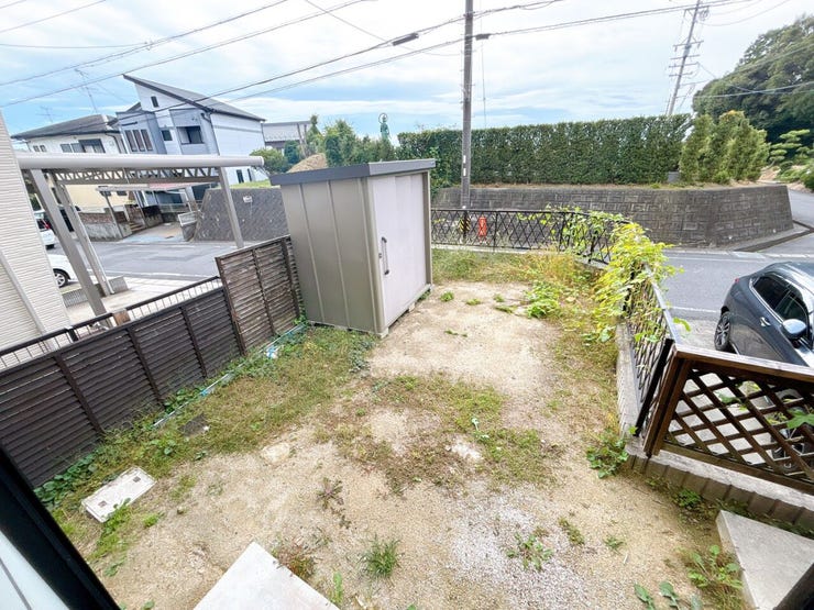 四季を感じながら、お子どもの遊び場にもなる庭スペースあり!