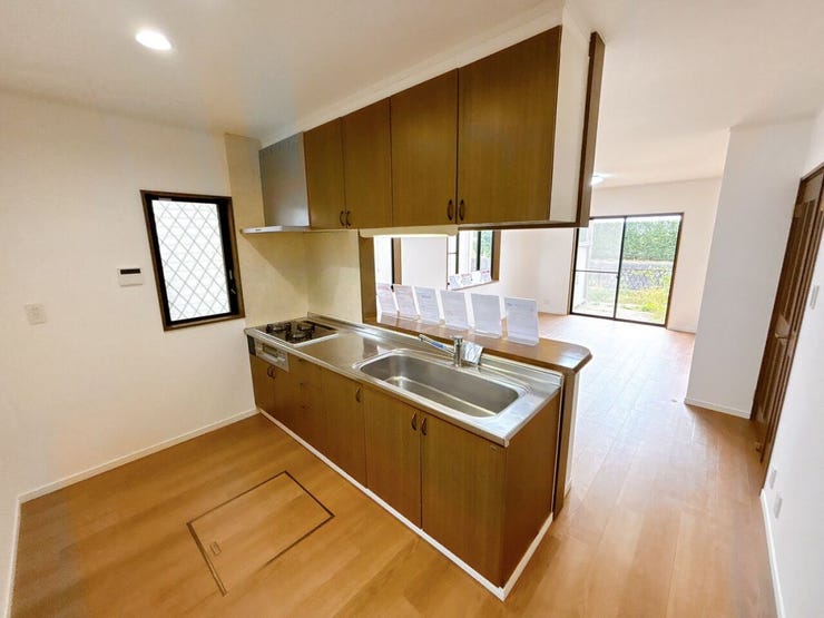 カウンタータイプで、家族とコミュニケーションをとりながら調理ができます♪配膳や後片付けにも便利です♪