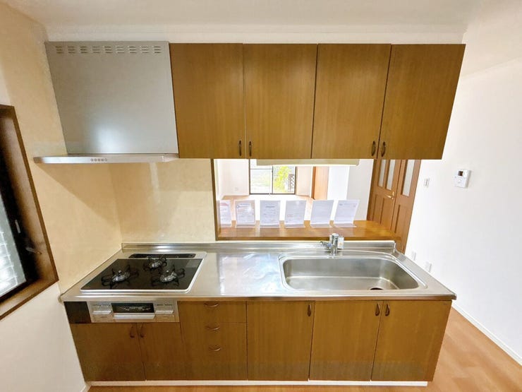 設備が一体化しているので掃除がしやすく、キッチンを清潔に保てます!収納箇所も多くママに嬉しいメリットがたくさん♪