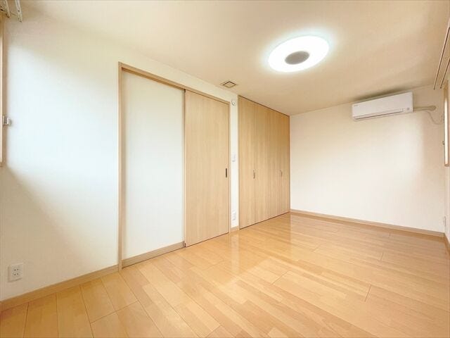 インテリアの配置も考えやすい造りになっています。
また、周辺からの視線も気にすることなく生活できます。