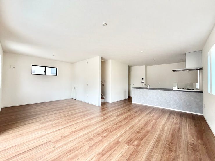 【リビング】
ご家族みんながゆったりくつろげる広々リビング♪