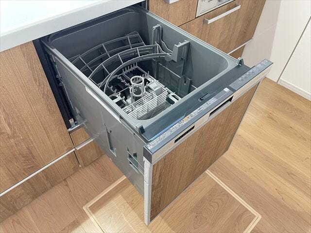 【食器洗浄乾燥機】