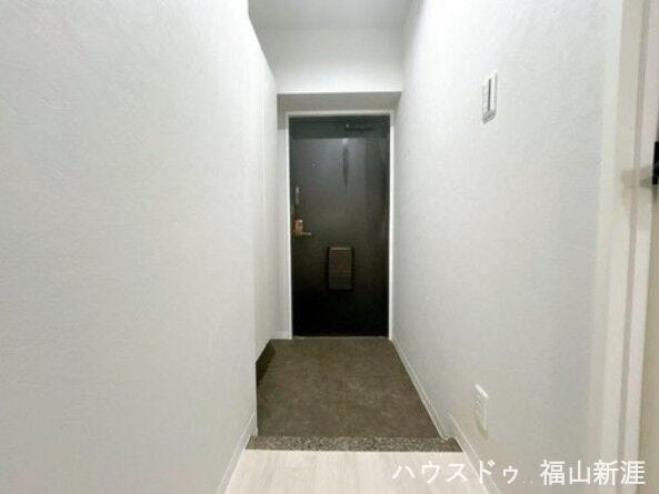 扉で空間作りがしっかりしているので急な来客にもリビングの片づけを気にすることなく対応できます。