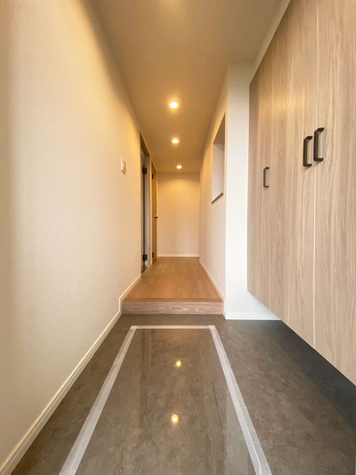 大きめのシューズボックスで、ついつい増えてしまう靴もきちんと収納できます