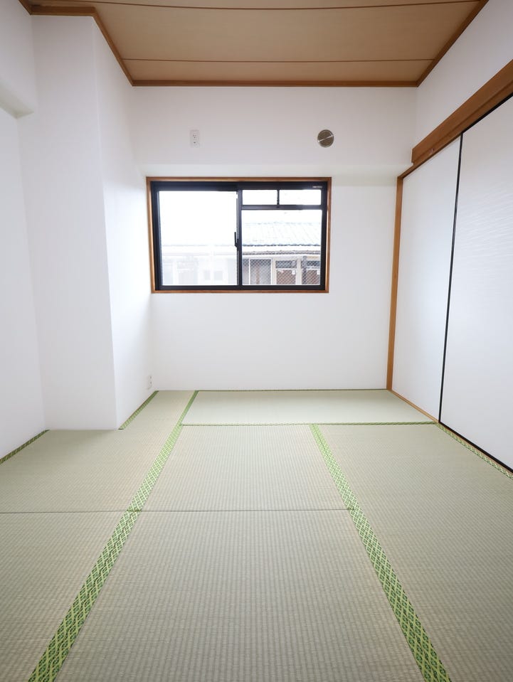 寝室にも客間にもできる和室です。いぐさの香りにも癒されます。