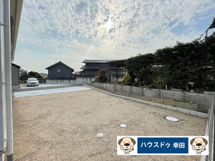 広々としたお庭がとても魅力的です!
お子様の遊び場や趣味など幅広い用途でお使いいただけます◎