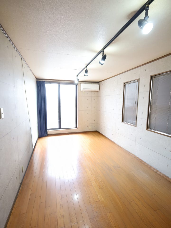 3階9帖でゆったり広々とした洋室!収納スペースも2か所でお部屋スッキリ♪※当該写真は生活イメージを想定してCG加工を施したもので、実際の物件状況とは異なる場合があります。