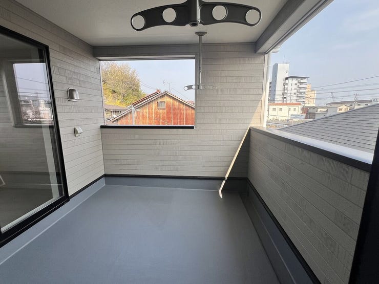 南東バルコニーで毎日のお洗濯もラクラク快適!雨の日も安心なインナーバルコニー