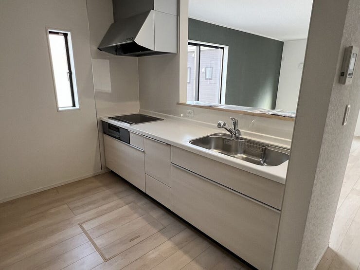 奥様に人気のカウンターキッチン。家族の団らんの中でお料理が楽しめます。