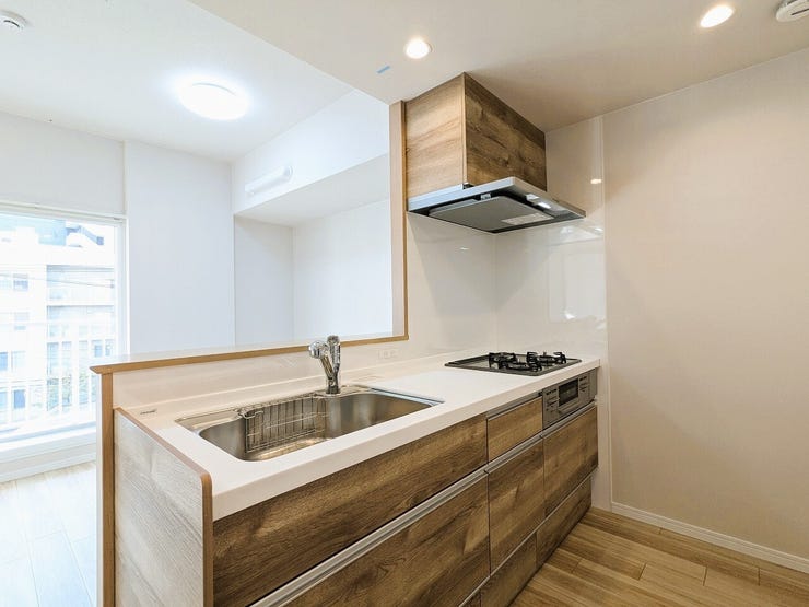 【キッチン】
キッチンはカウンターキッチンなので家族と会話をしながら料理を楽しむことができます(^^♪