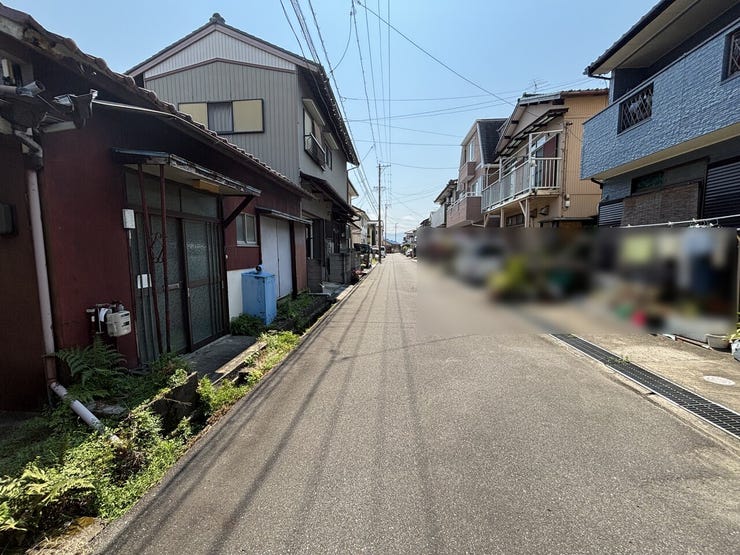 ◆北側幅員 約4.9m
◆間口が約9.5mあるので、車の出し入れも楽々です♪