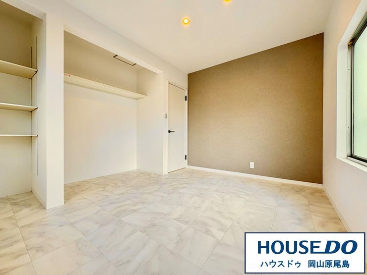 二面採光で明るく、ベッドや勉強机を置いても十分な広さです♪お子様の成長を支える、勉強や好きな事に没頭する学びの空間にどうぞ♪