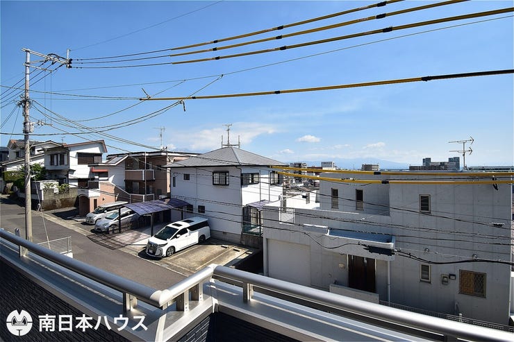 【眺望】バルコニーからの眺めです!日当たりが良く開放的な眺めです♪