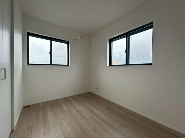 2階の各部屋にはそれぞれ収納を完備しています!