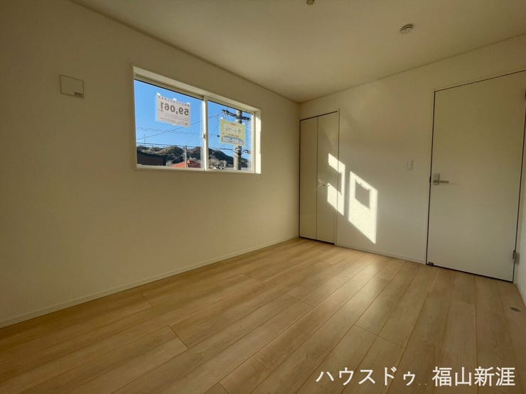 6帖の洋室になります♪
全居室二面採光で明るい空間です◎