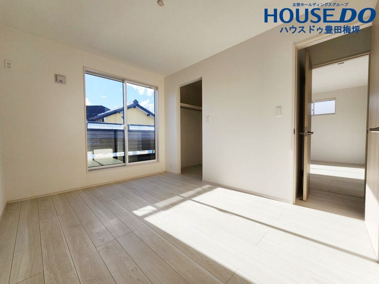 バルコニー側6帖