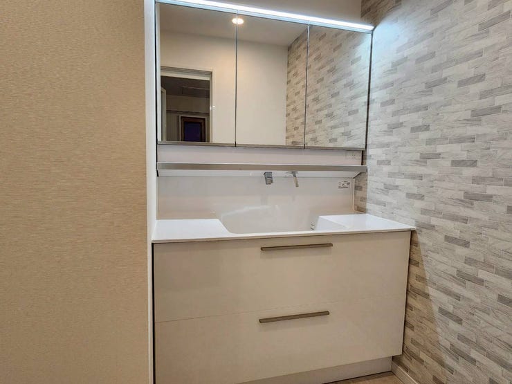 ホテルライクなデザインがお洒落な洗面化粧台。