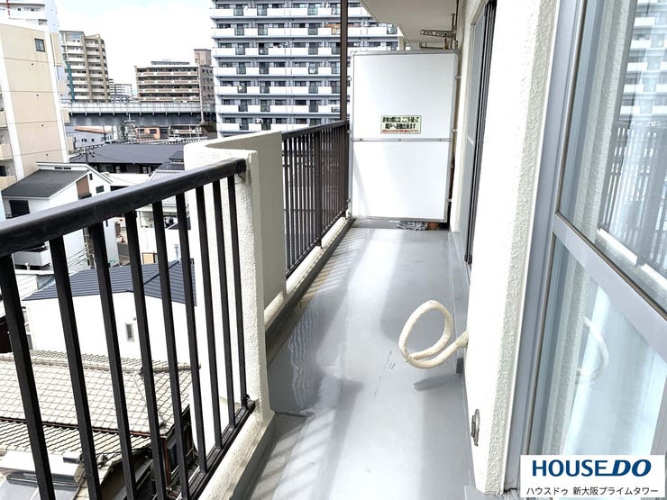 バルコニーは日当たりも通風も良好です♪