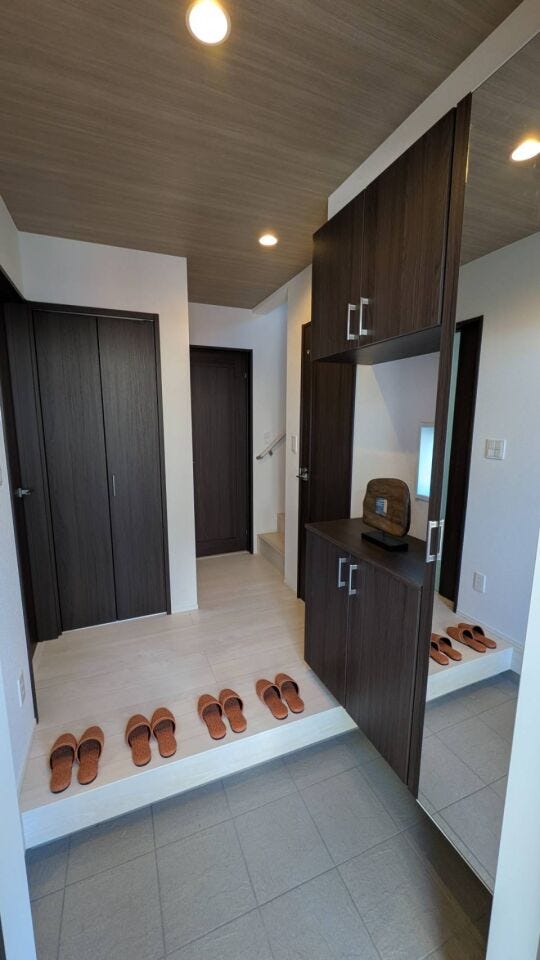 開放感のある玄関スペース