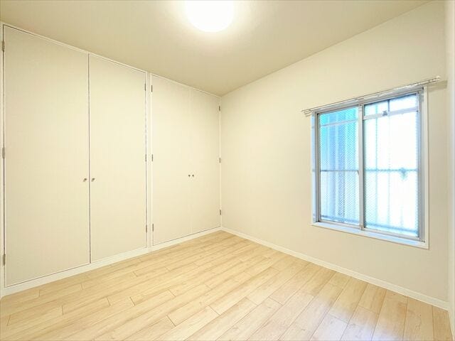 リメイクシートやウォールステッカーを貼るだけで
お部屋の雰囲気はガラッと変わって気分転換になります。