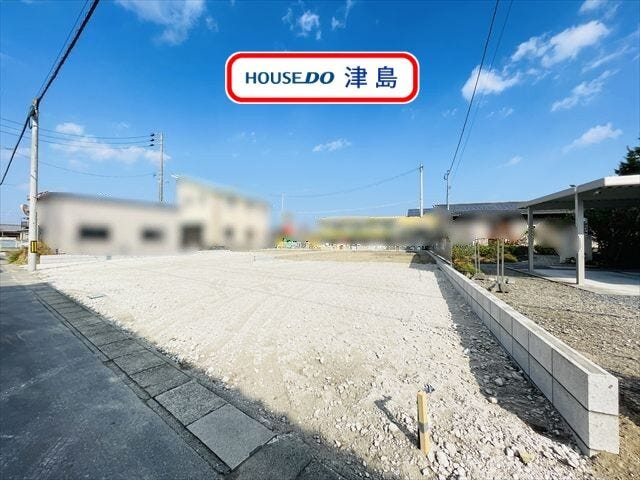 リビング横に洗面室・浴室を配置した家事動線に優れた間取りです。お食事前の手洗いもしやすいですね。