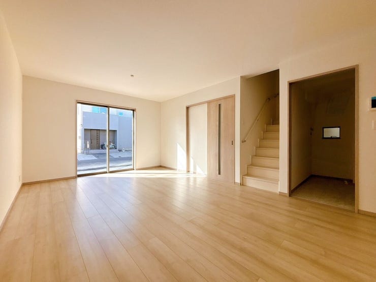 リビング階段につき家族とのコミュニケーションが取りやすいです!帰宅後も確認ができるので安心ですね♪