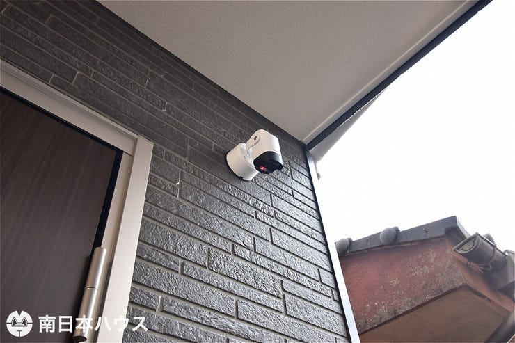 【防犯カメラ】