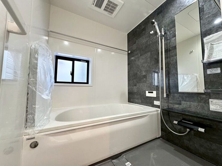 【Bathroom】リラックスできる空間で、一日の疲れを癒し、心身共にリフレッシュできます。