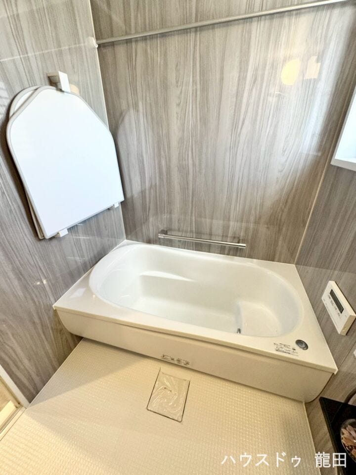 ■□■浴室■□■
浴室に窓