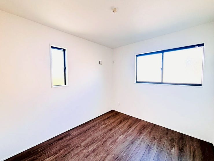 将来的に階段の上り下りが難しくなった場合でも、1階に居室があれば住み替えの必要がなく安心です!