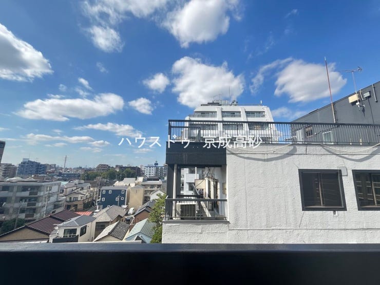 住戸からの眺望です。陽当り、通風良好です。