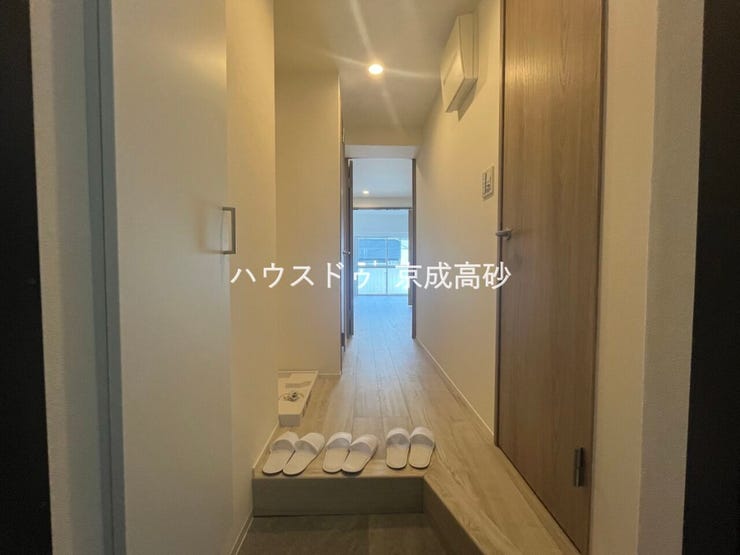 お家に出会う人々を出迎える玄関だからこそ、広々清潔感あふれる空間にしたいですね!