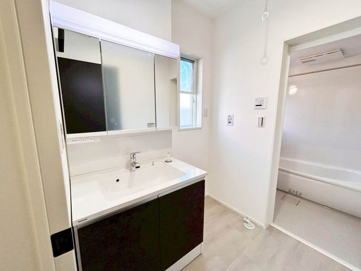 水巻町猪熊新築戸建♪オール電化♪カウンターキッチン♪システムキッチン♪シャッター雨戸♪スマートキー♪