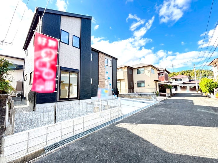 ファミリークローク♪小倉南区中貫新築戸建て◎駐車場3台◎WIC◎廊下収納◎パントリー