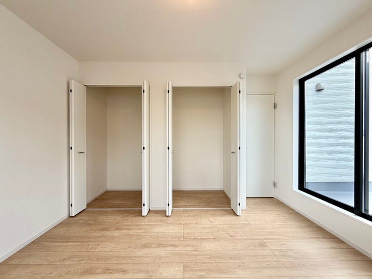 〈6.2帖〉2つあるクローゼットは用途に応じて使い分けても良さそうです!