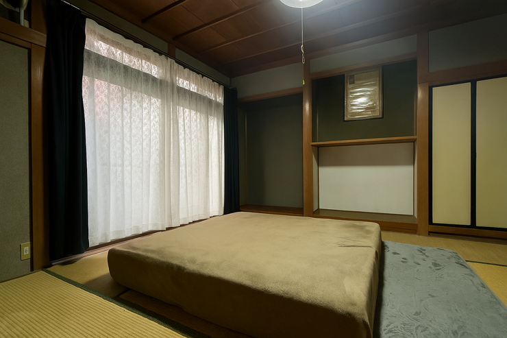 8帖の和室は、お子様の遊び場やお昼寝、来客用の寝室にと多様な用途で使えます。※実際の写真から生活用品を消すCG加工をしています。