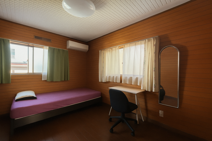 二面採光により、室内にたっぷりと自然光が差し込み、明るく開放的な空間を実現。風通しも良く快適に過ごせます。※実際の写真から生活用品を消すCG加工をしています。