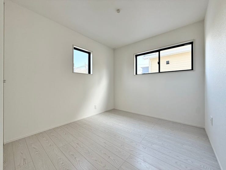 ■□■用途が広がる、自由な居室■□■寝室、書斎、趣味の部屋。家族の成長やライフスタイルに合わせ、様々な使い方ができる快適な空間です