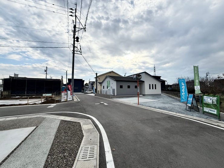 ■□■理想を叶える、新しい暮らしの舞台■□■高いデザイン性と機能性を兼ね備えた住まい。ここで、家族の新しい物語が始まります