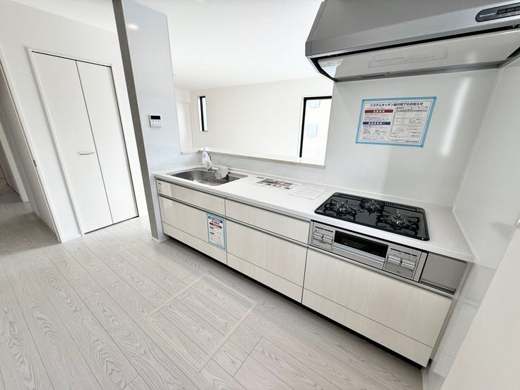 ■□■家族の「美味しい」が集まる、喜びを生み出す舞台■□■高い機能性と美しいデザインを両立。料理する人も、待つ人も、笑顔になれる場所です