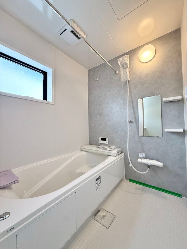 ■□■清々しいリフレッシュ空間■□■自分を磨き、気持ちを切り替える。心地よい光が差し込むプライベートスペース