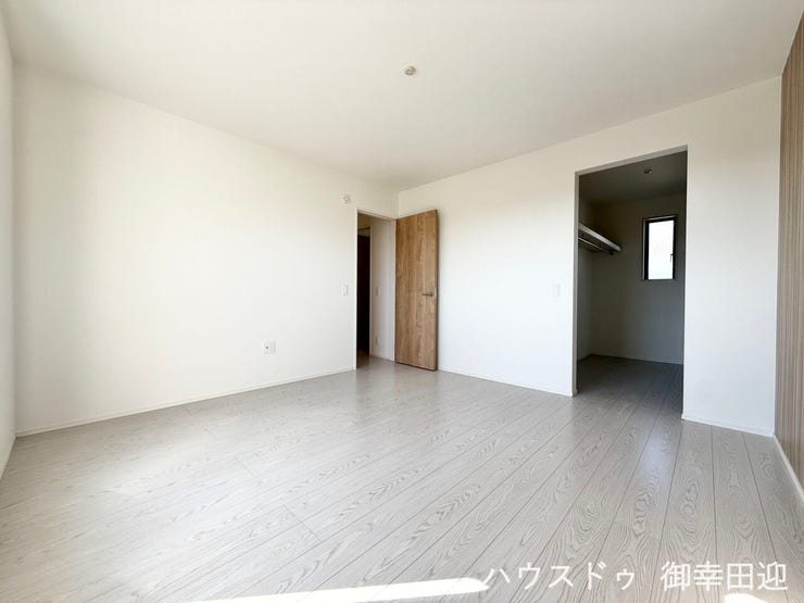 ■2階8.0帖洋室■心からリラックスできる静けさ、上質な眠りで、毎日をリセットします。明日への活力を養う空間です。