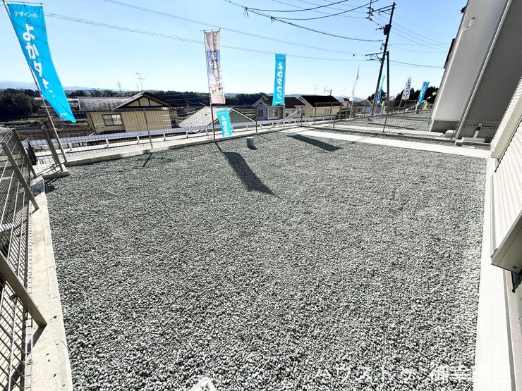 ■□■遊びと安らぎの多目的空間■□■子どもが安全に遊べ、ペットと触れ合い、大人も自然に癒やされる、暮らしを彩るスペースです。