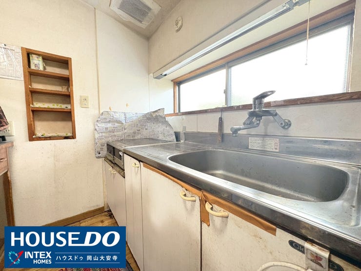 【安心のIHコンロ】
火を使わないIHコンロは、小さなお子様がいるご家庭でも安心!ご家族みんなでお料理を楽しむことができますね。