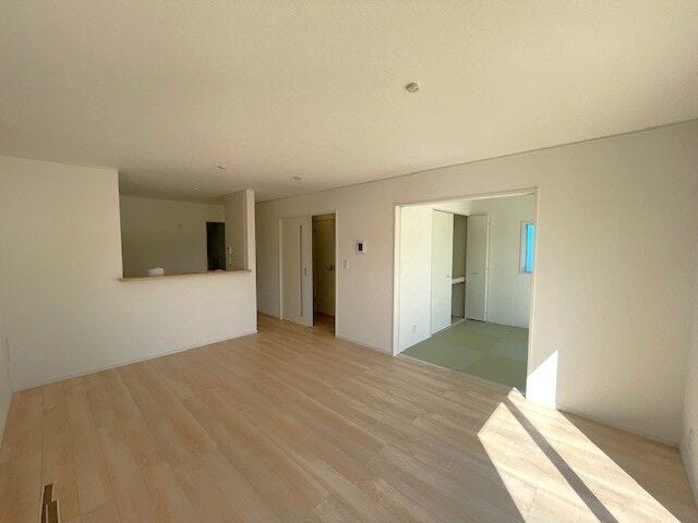 家族の集まるリビングは、ゆったり16帖。