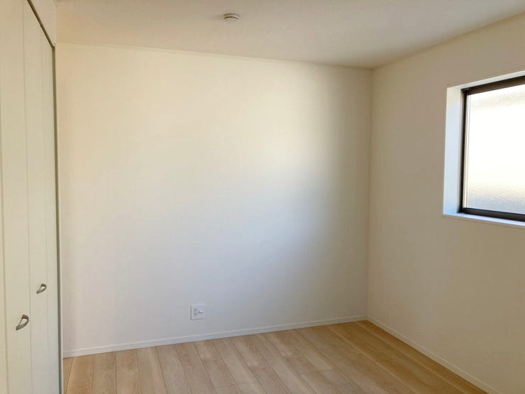 室内(2025年12月)撮影
◎本日案内可能◎
お子様の成長に合わせて使い分けができる洋室です◎