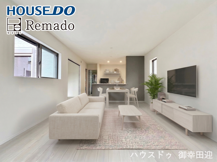 【リビング】
■家族の笑顔が集う中心地■お気に入りの家具を迎え、窓からは心地の良い光が差し込みます。※CGで家具を配置しています。