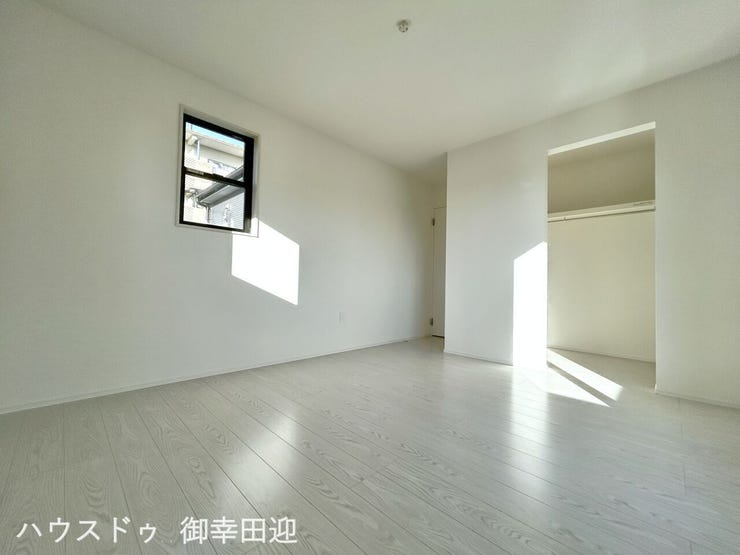 ■□■2階7.5帖洋室■□■心からリラックスできる静けさ、上質な眠りで、毎日をリセットします。明日への活力を養う空間です