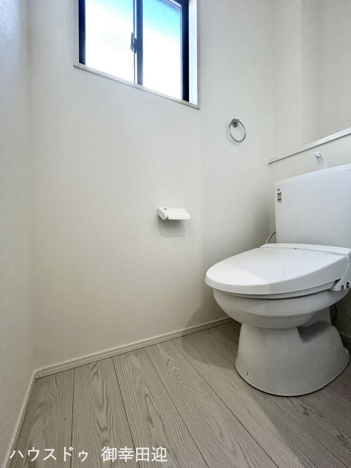 ■□■安らぎのひとときを提供する場所■□■清潔さと静けさを両立した空間。心落ち着くひとときを過ごせる、プライベートなレストルームです