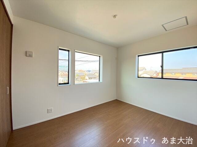 北部屋は各部屋二面採光◎明るさと採風を期待できそうです♪